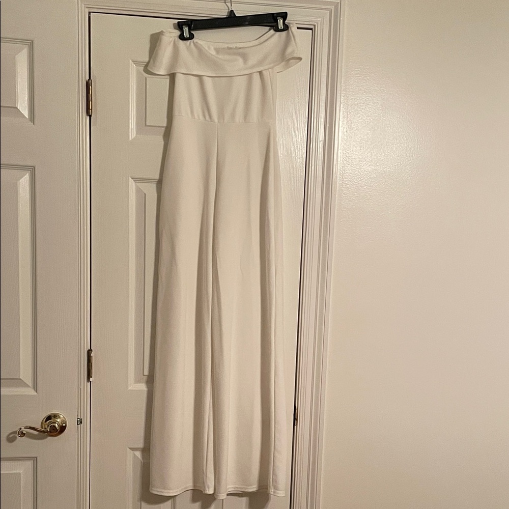 Elegant White Off-Shoulder jumpsuit size 4